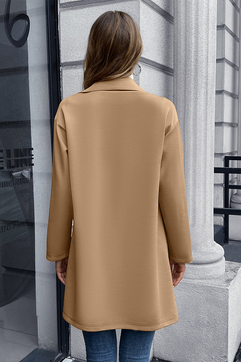 BELLA BLA Ivy Lane blazer with lapel collar, long sleeves, tailored fit, in a stylish and versatile design.