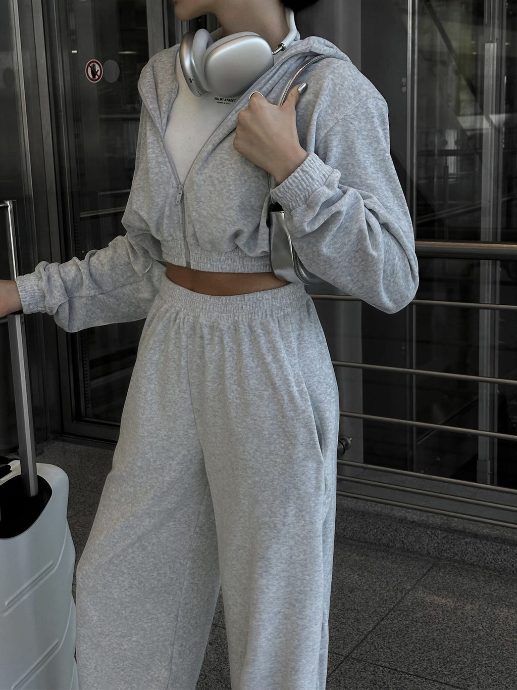 BELLA BLA Zip Up Hoodie and Pocketed Pants Set, stylish casualwear with a front zip hoodie and matching pocketed pants.