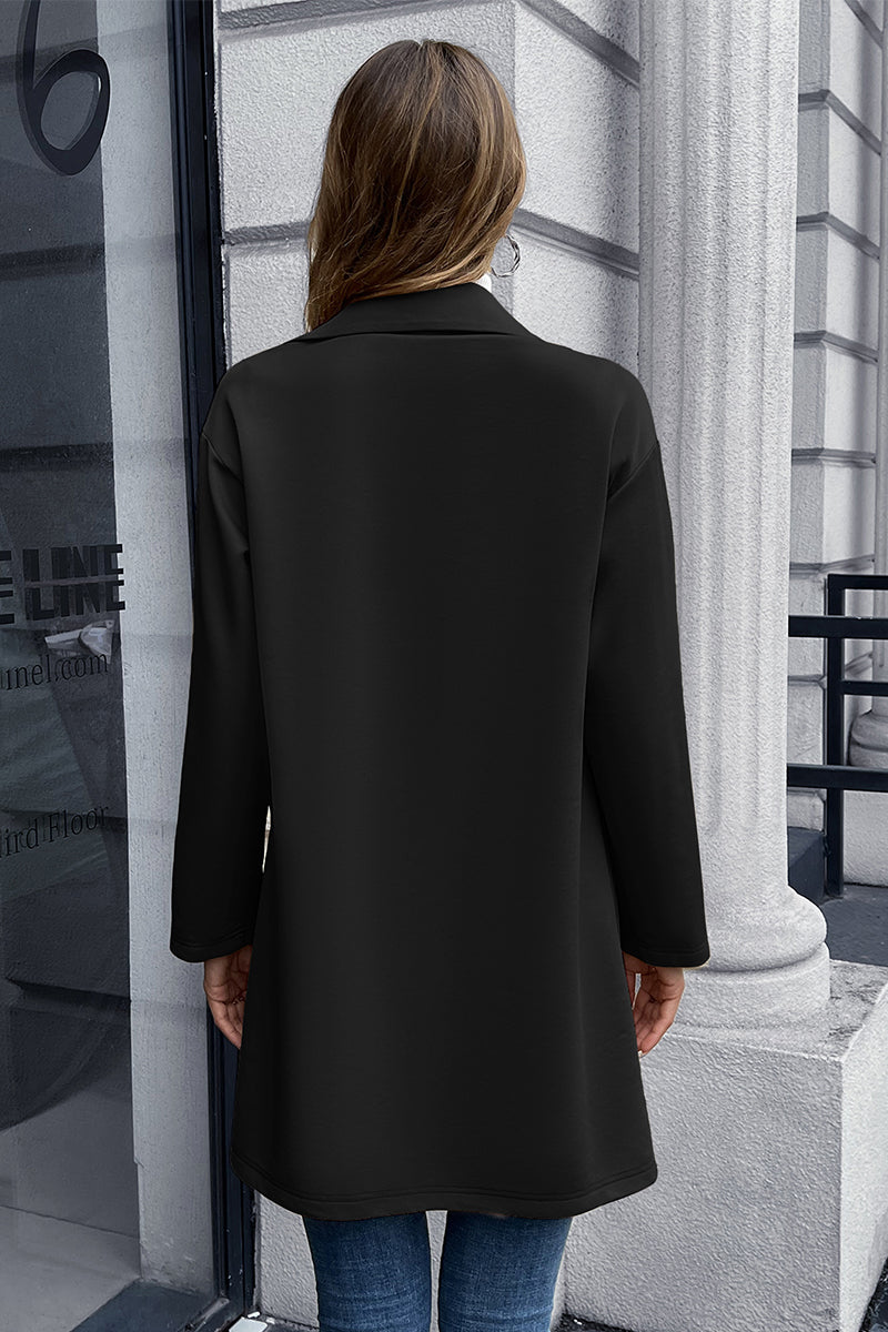 BELLA BLA Ivy Lane blazer with lapel collar and long sleeves, tailored fit, in a classic and versatile style.