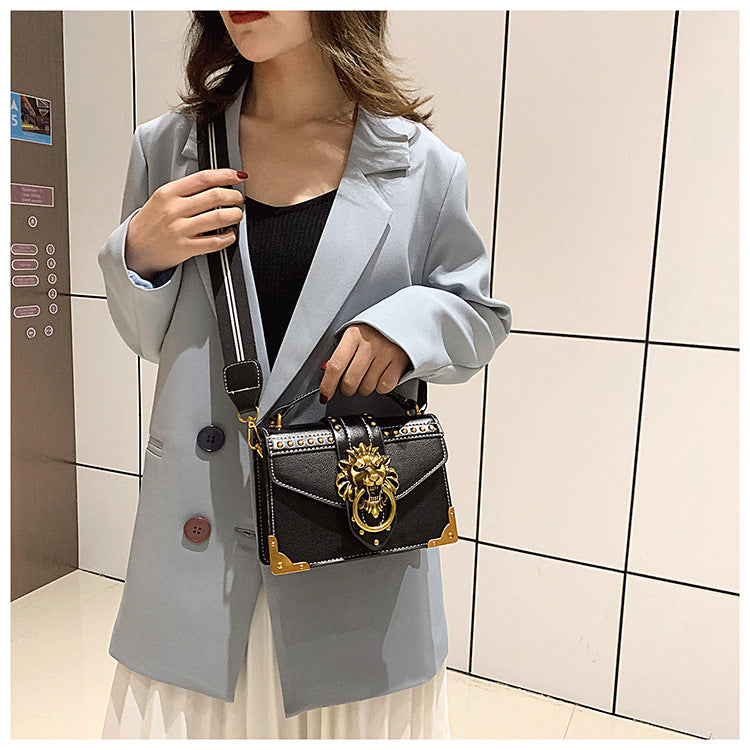 Lion Head Crossbody Bag