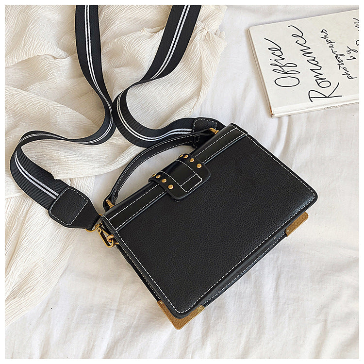 Lion Head Crossbody Bag