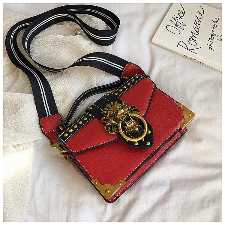 Lion Head Crossbody Bag
