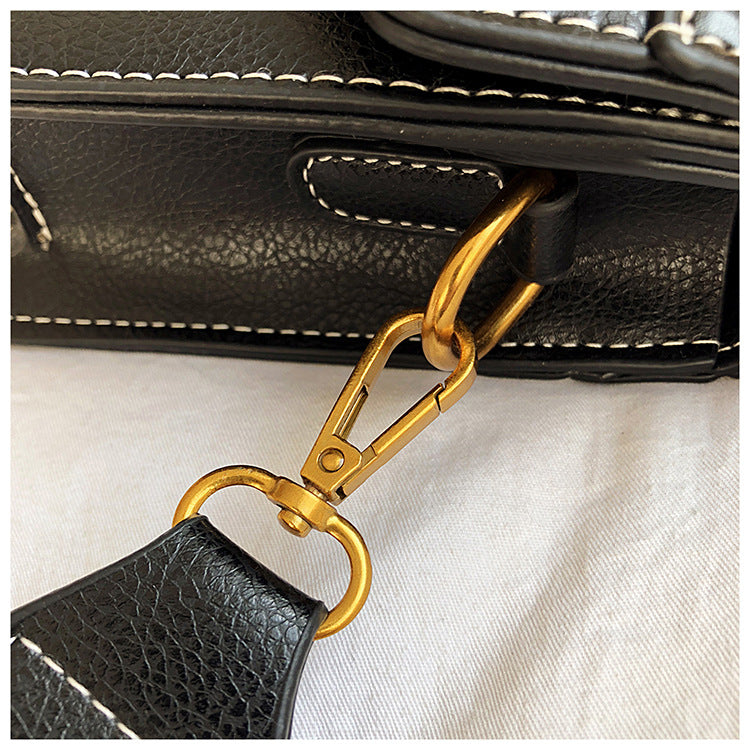 Lion Head Crossbody Bag