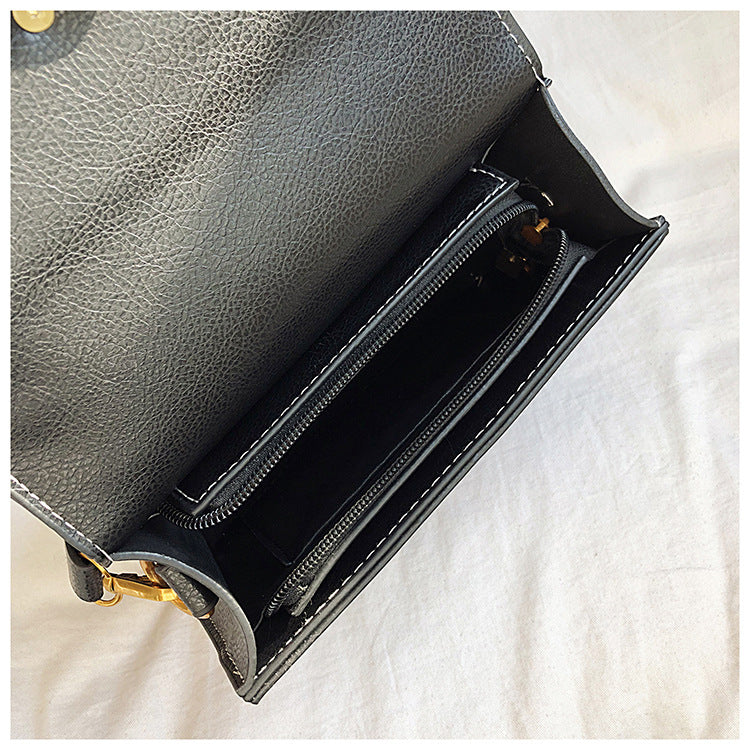 Lion Head Crossbody Bag