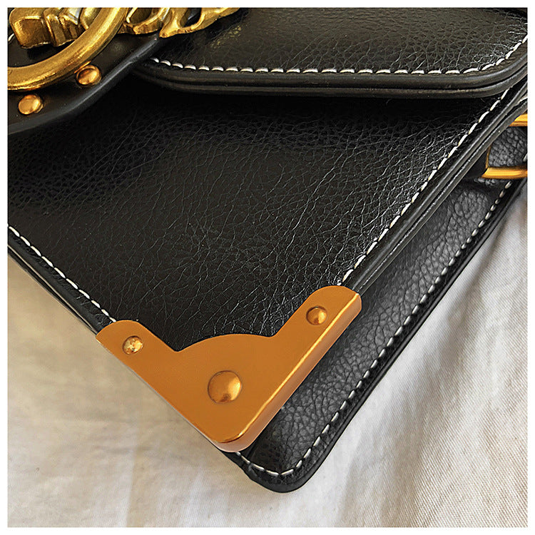 Lion Head Crossbody Bag