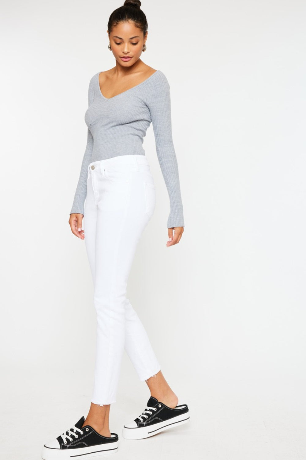 BELLA Kancan mid-rise ankle skinny jeans in classic denim with a fitted silhouette and cropped ankle length.