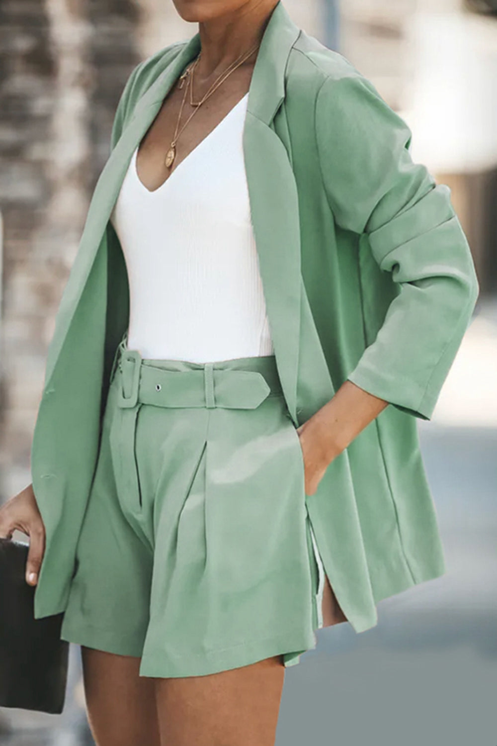 BELLA trendsi longline blazer and shorts set with pockets, stylish matching jacket and shorts for a chic, coordinated look.