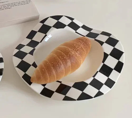 Ceramic Plate Dot Stripe Wave Shape
