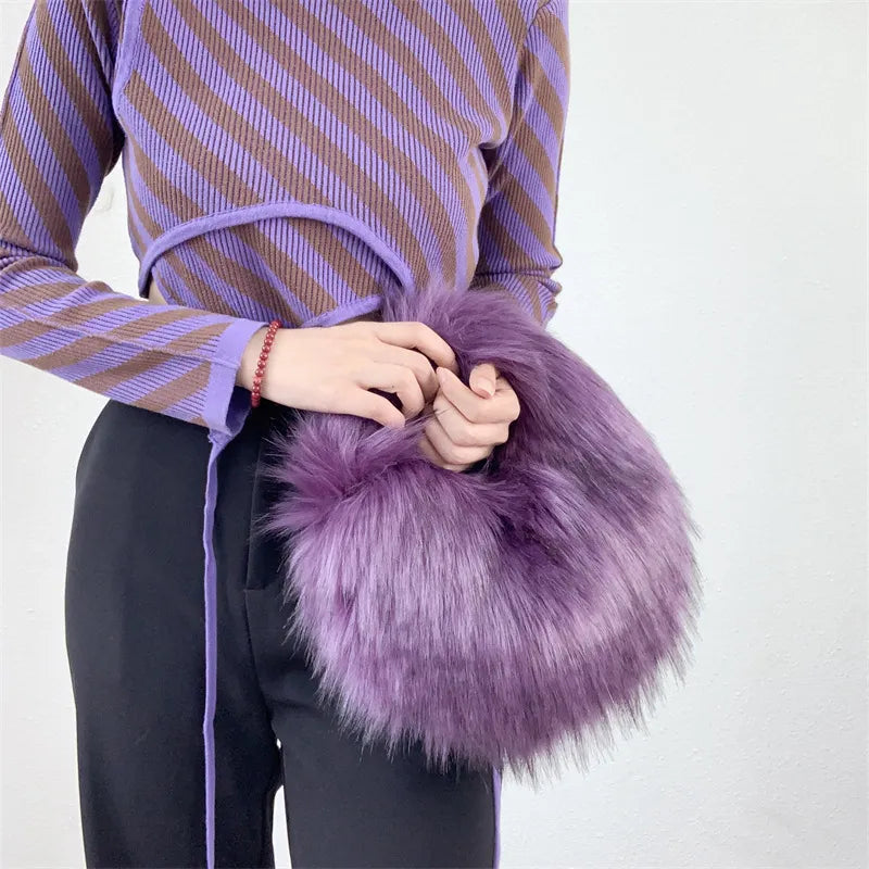 Round Fluffy Clutch
