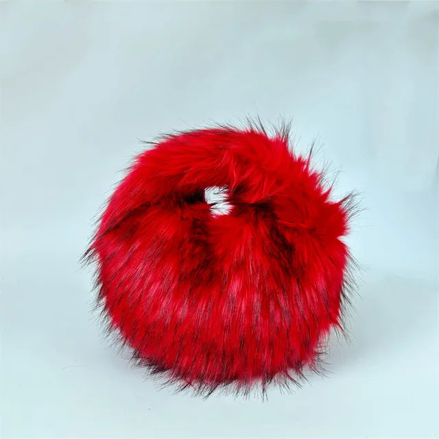 Round Fluffy Clutch