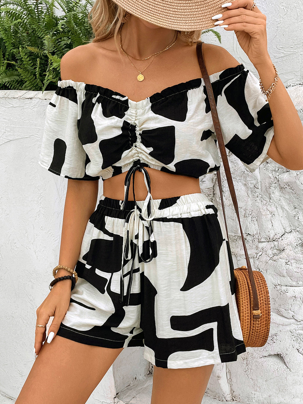 BELLA trendsi drawstring off-shoulder top and matching shorts set, featuring a relaxed fit and casual summer style.