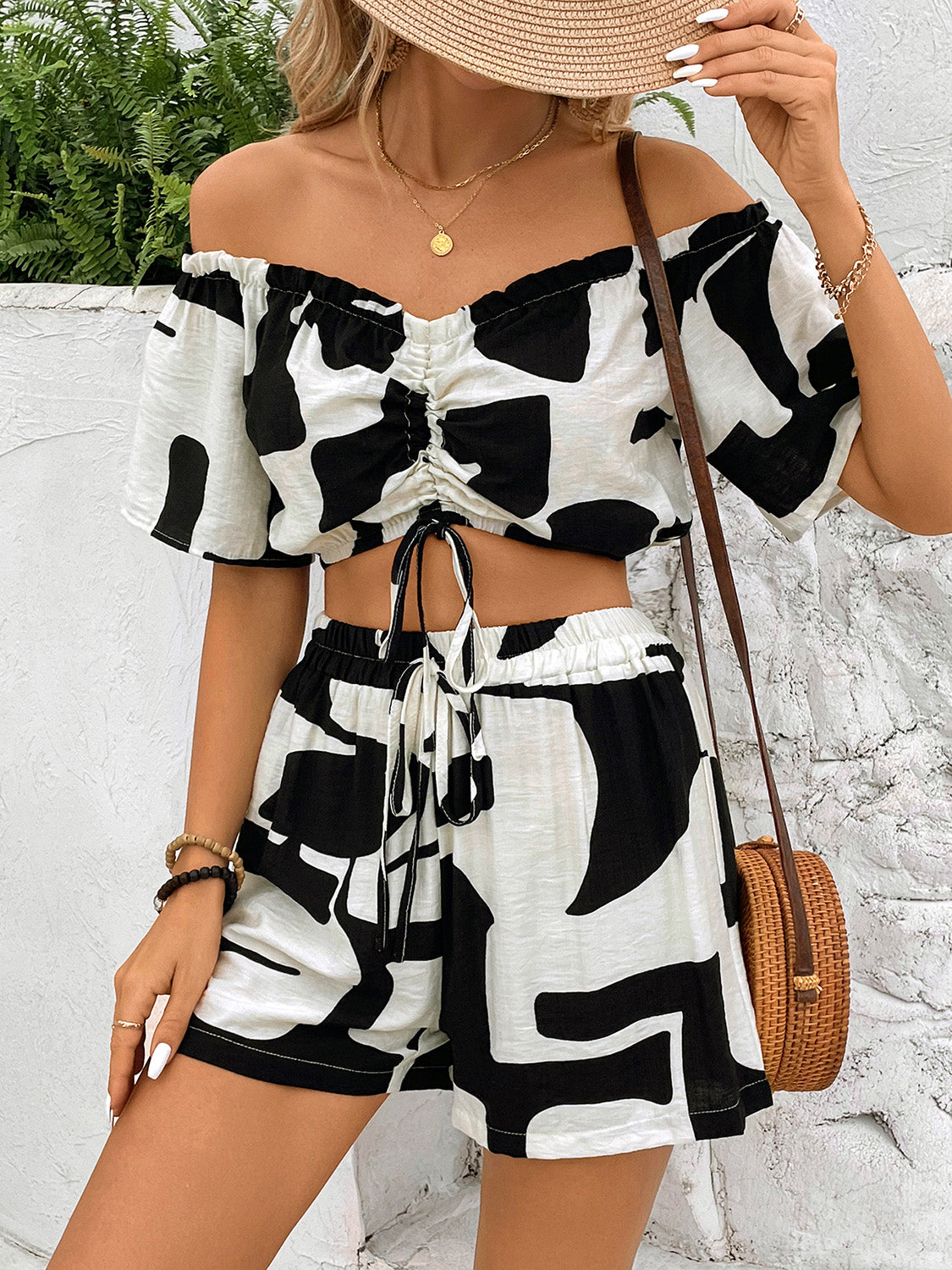 BELLA trendsi drawstring off-shoulder top and matching shorts set, featuring a relaxed fit and casual summer style.