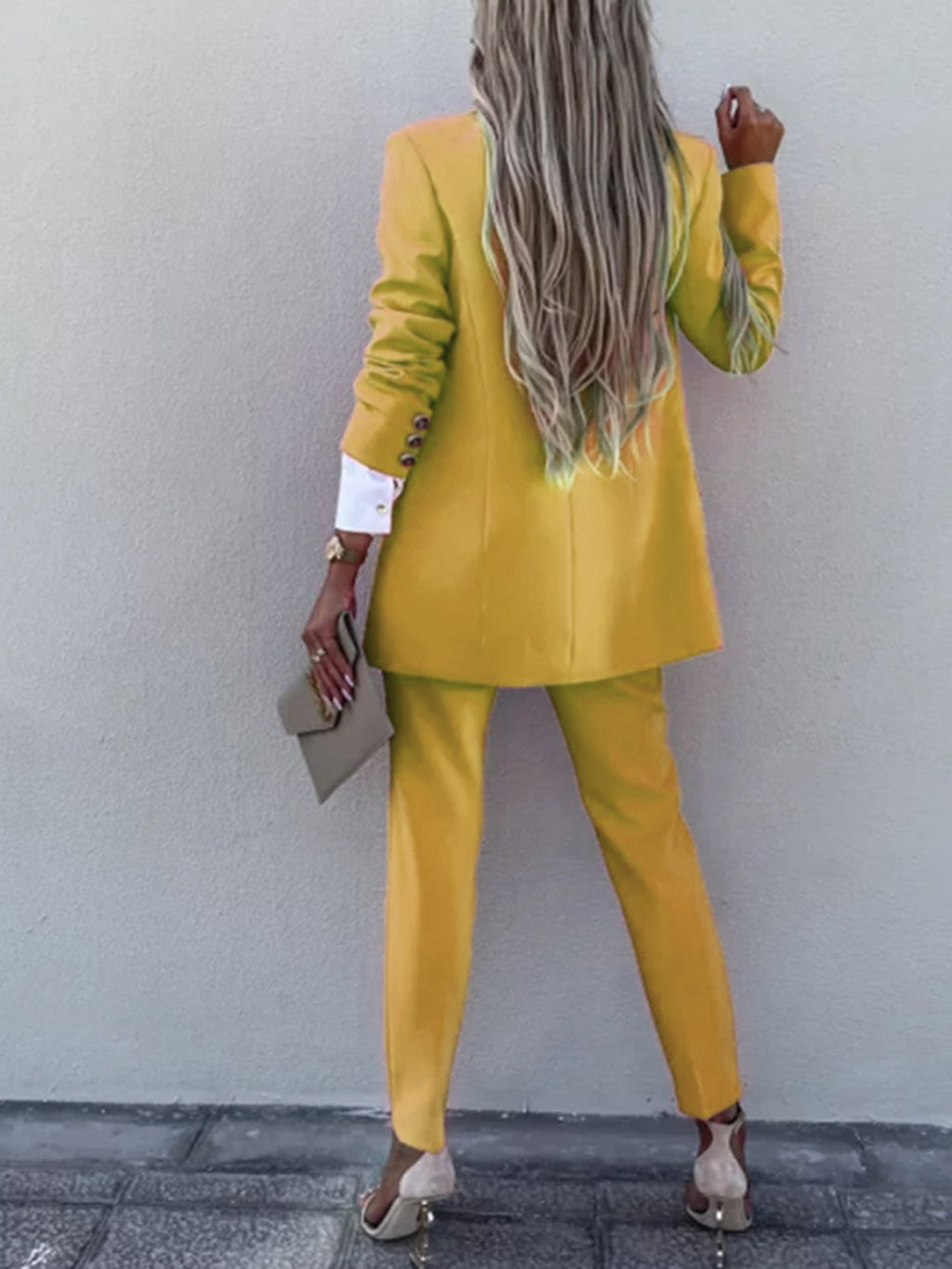 BELLA trendsi long sleeve blazer and pants set with lapel collar, stylish tailored design, shown in a coordinated outfit.