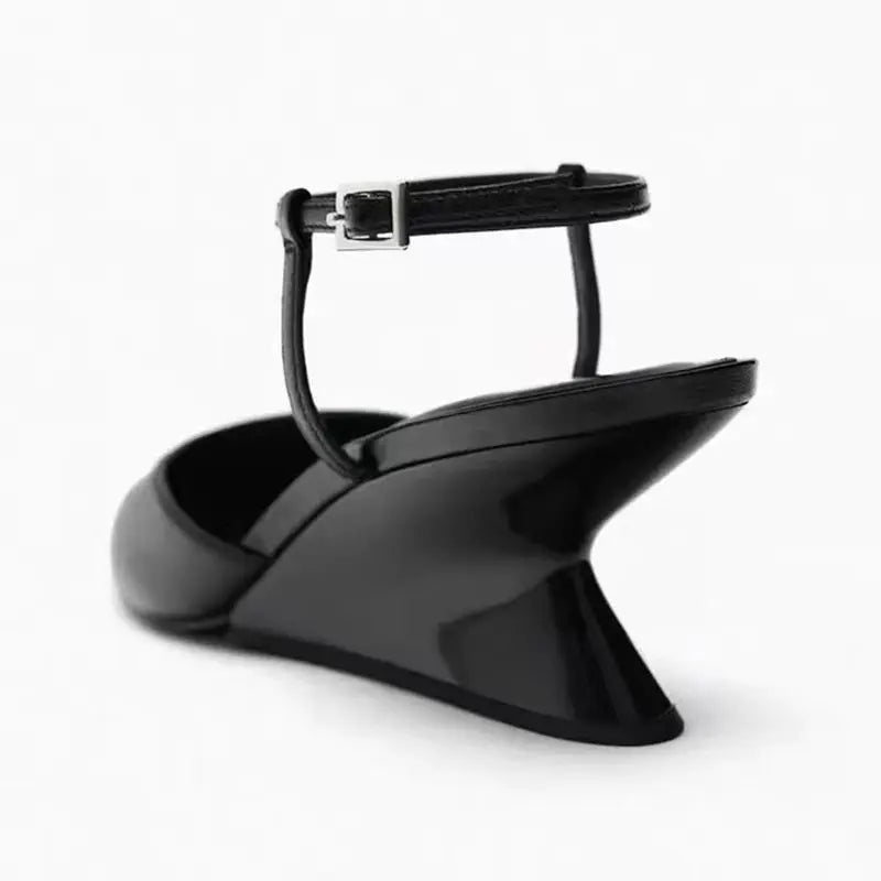Slope Heel with Back Strap
