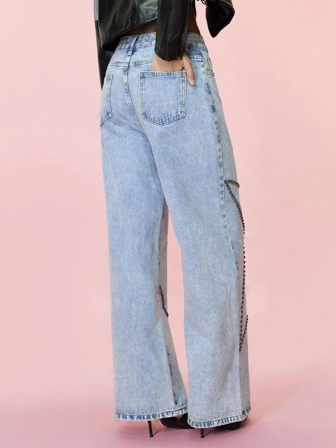 BELLA trendy studded star straight jeans with pockets, featuring embellishments and a classic denim fit.