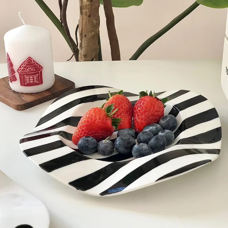 Ceramic Plate Dot Stripe Wave Shape