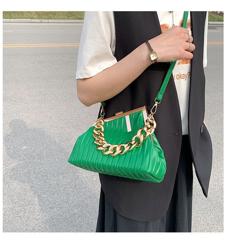 Thick Chain Crossbody Bag