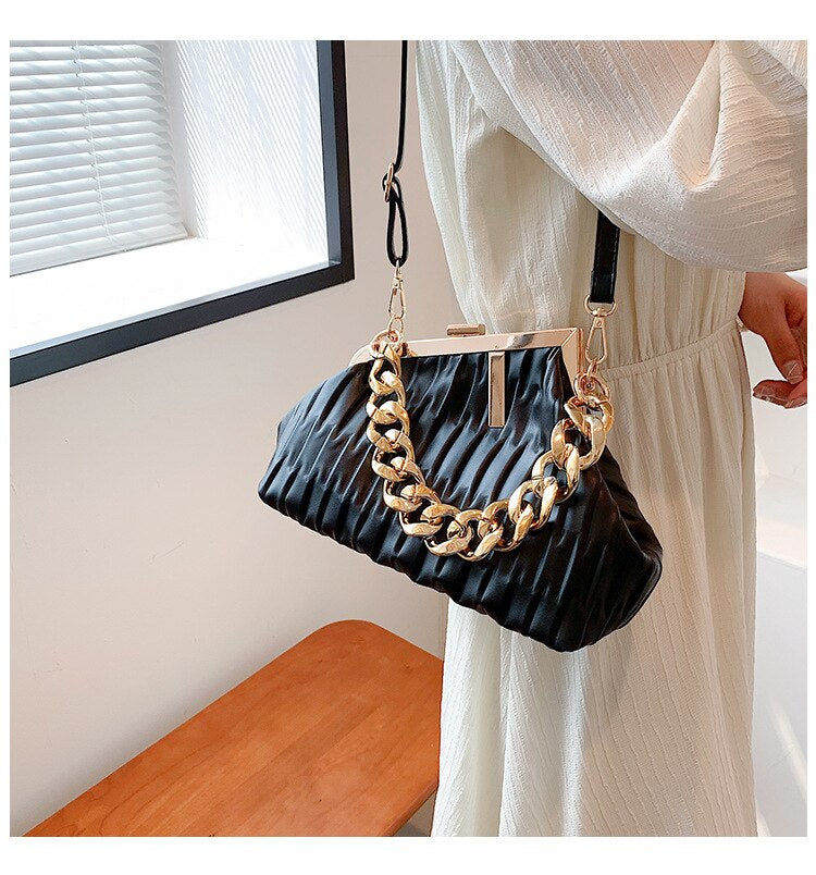 Thick Chain Crossbody Bag