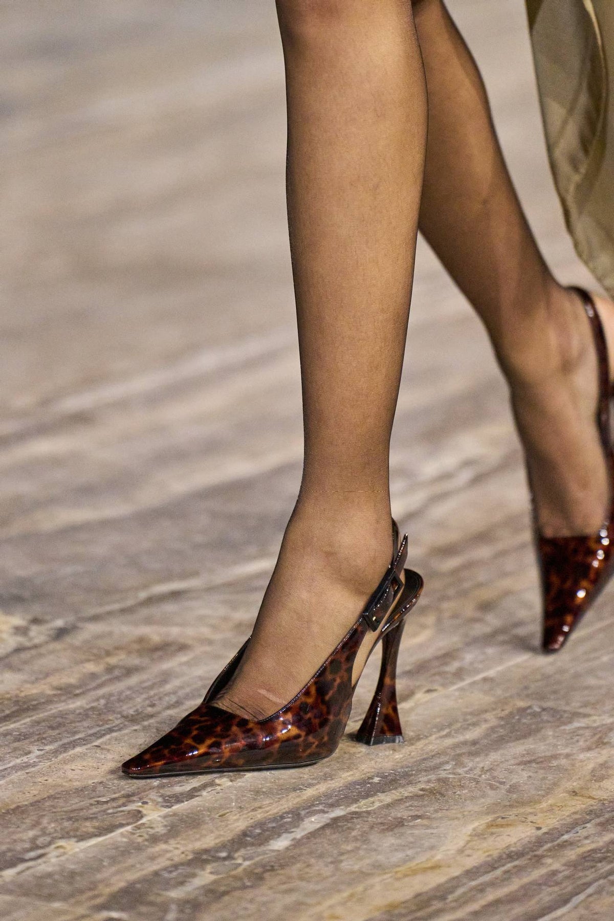 Lacquer Leather Shoes