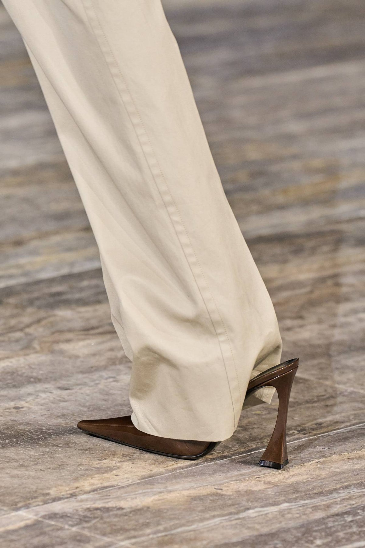 Lacquer Leather Shoes