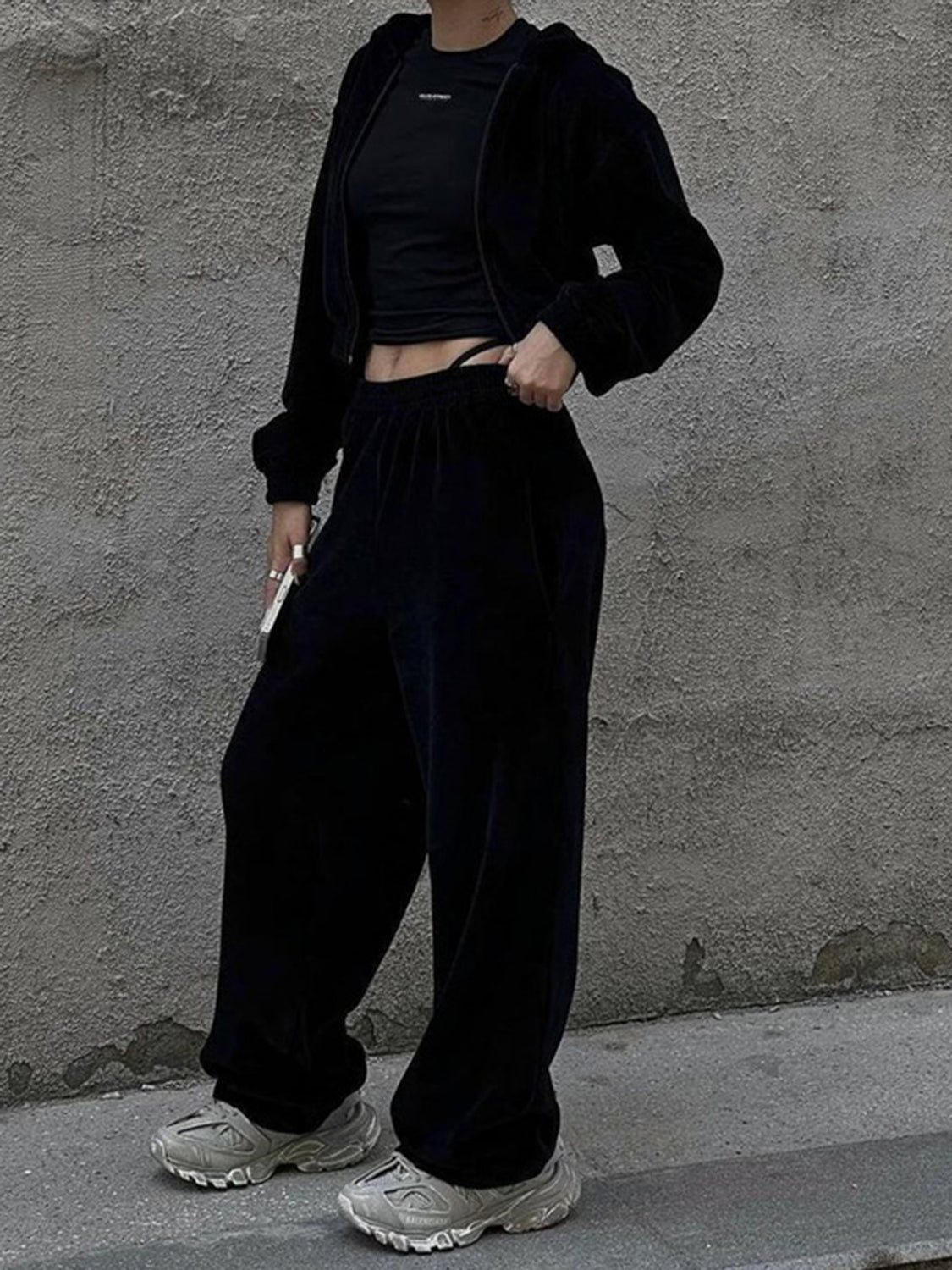 Trendsi Bella Bla zip-up hoodie and pocketed pants set, casual loungewear with a comfortable fit and stylish design.