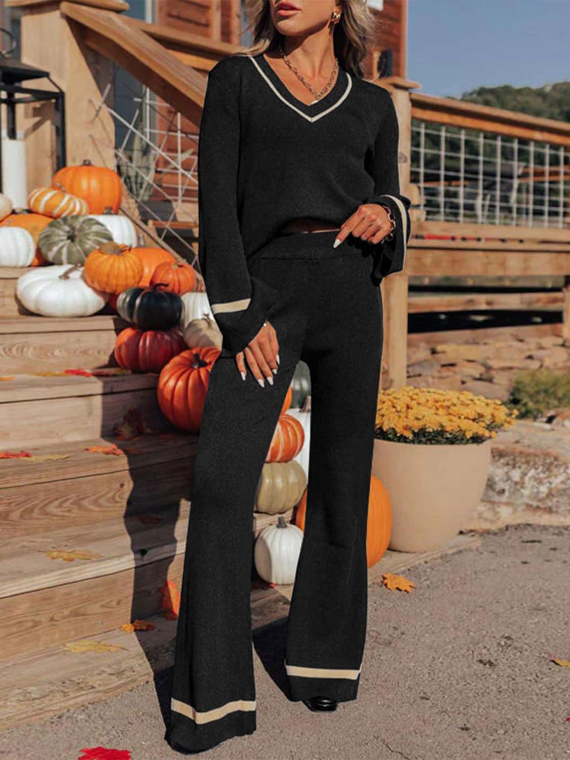BELLA V-neck long sleeve top and pants set, stylish matching loungewear with a relaxed fit in soft fabric.