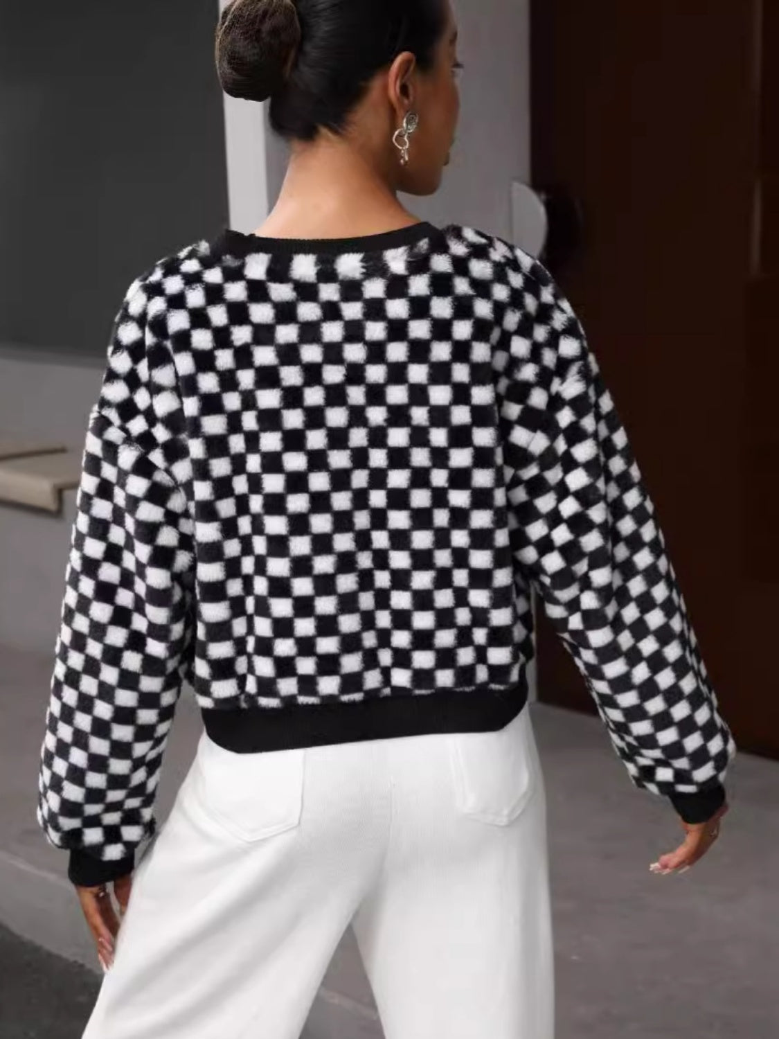 BELLA plaid round neck long sleeve sweater with a classic checkered pattern, cozy and stylish for casual wear.