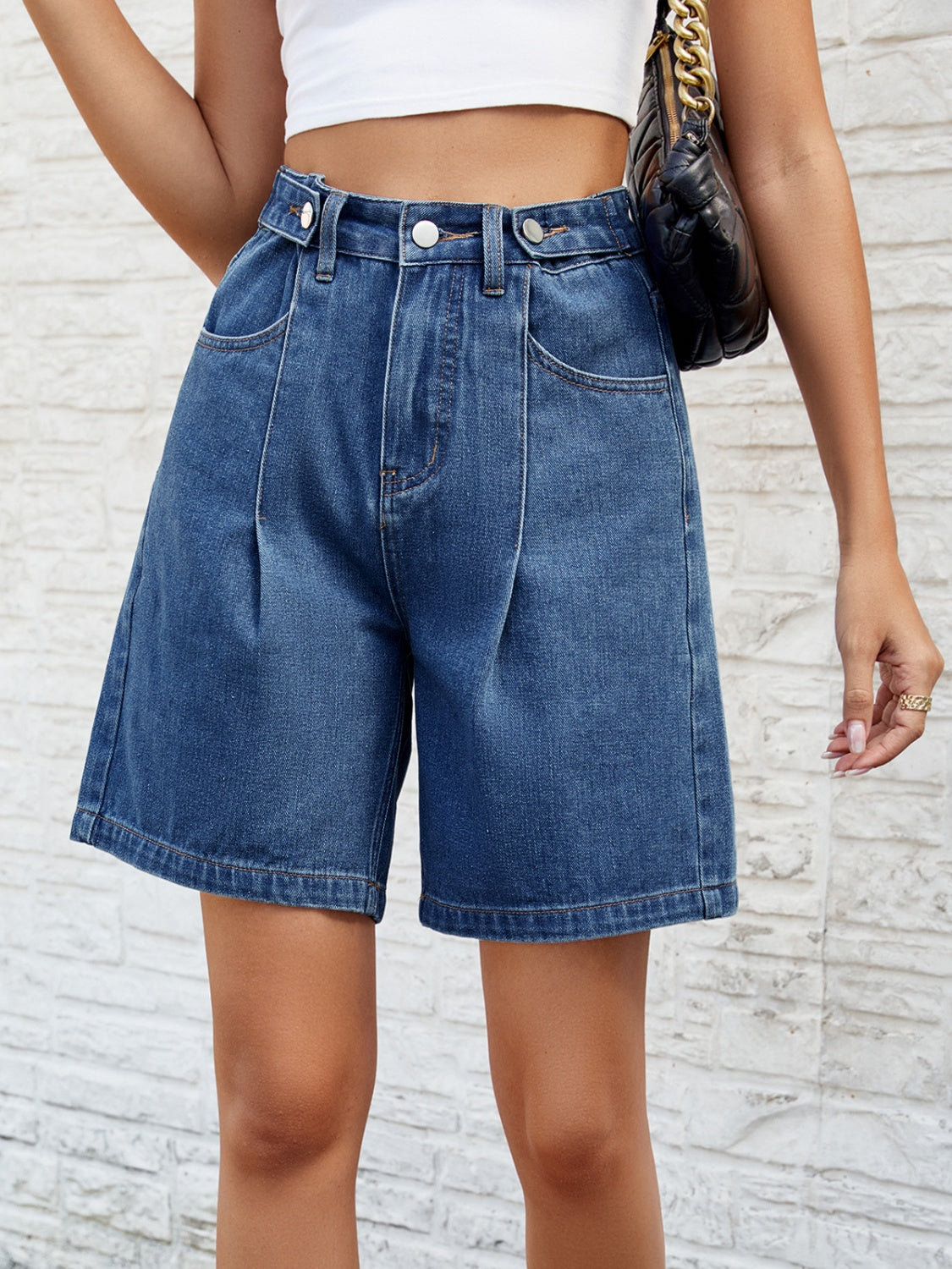 BELLA high waist denim shorts with front and back pockets, stylish casual shorts for summer and warm weather.
