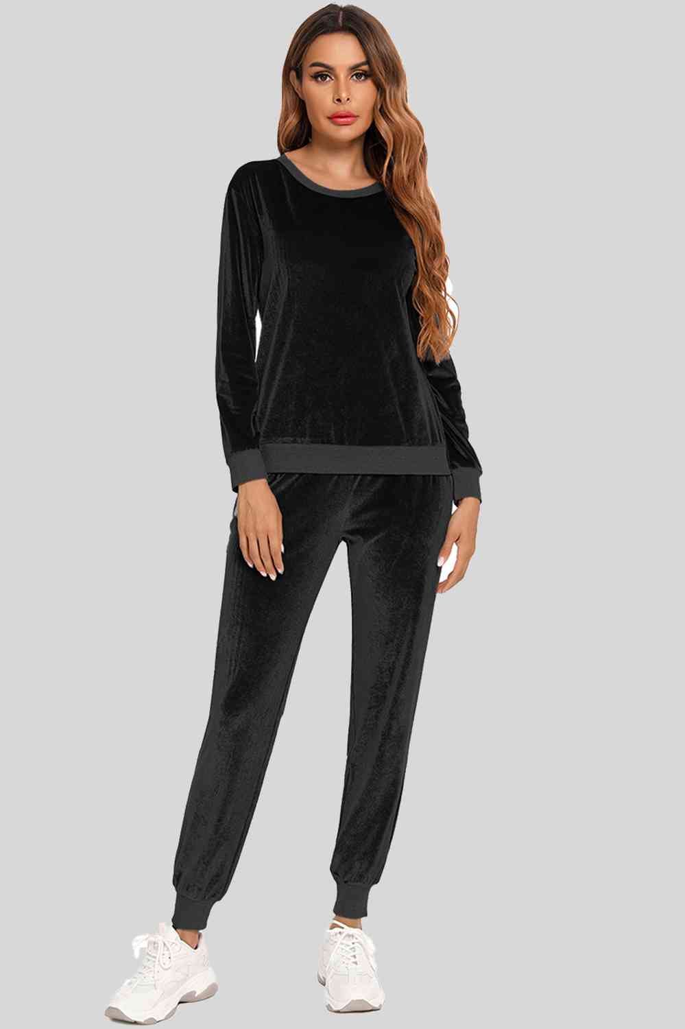 BELLA round neck long sleeve loungewear set with pockets, soft fabric, and comfortable fit for relaxing at home.