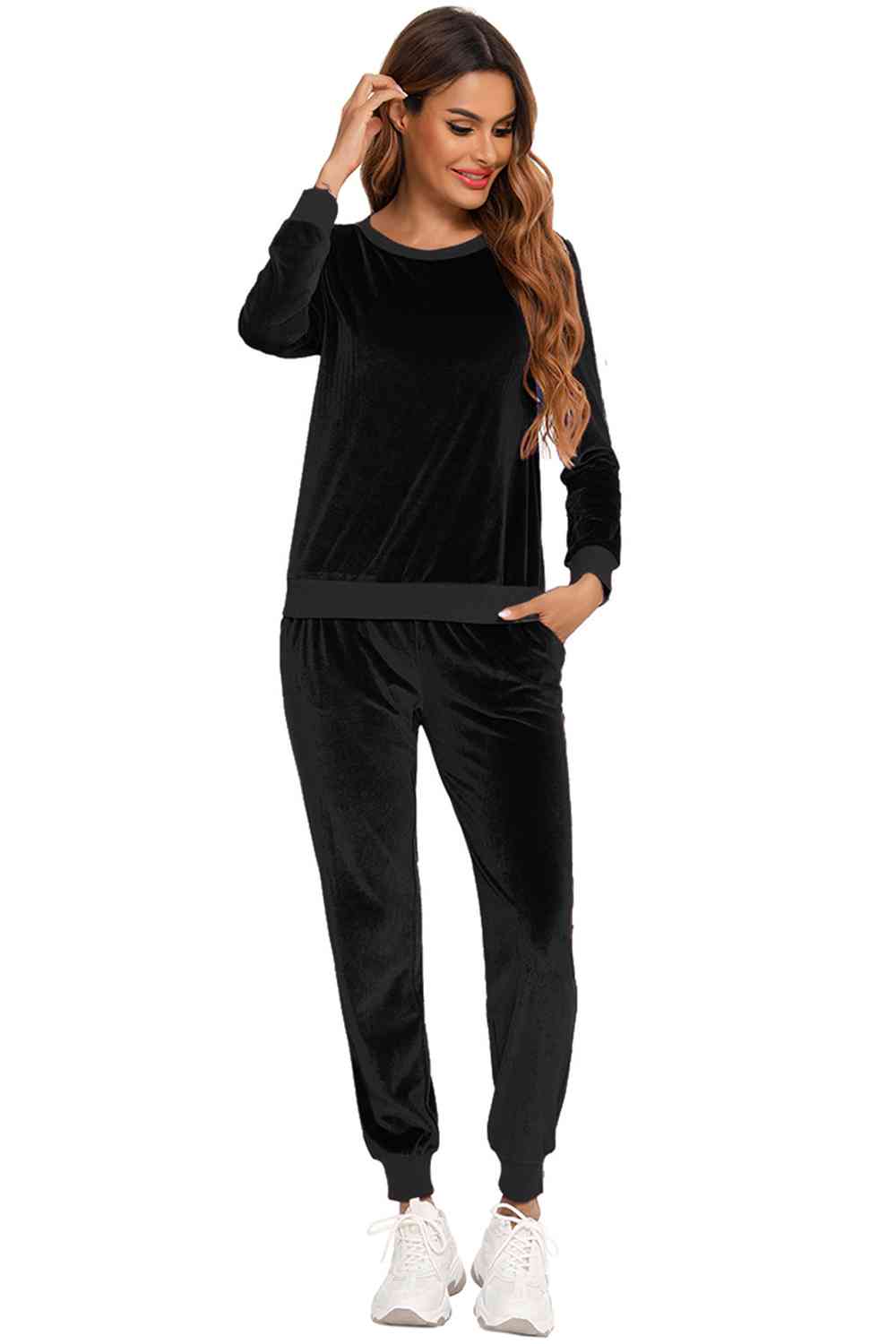 BELLA round neck long sleeve loungewear set with pockets, comfortable lounge wear for relaxing at home.