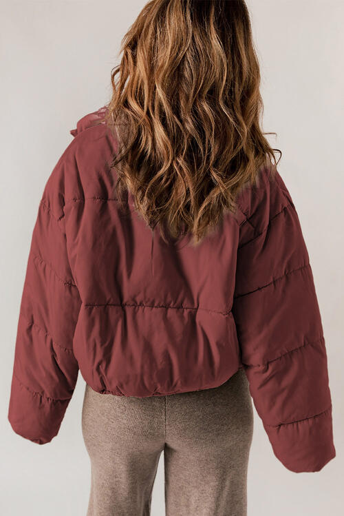 BELLA trendsi puff jacket with quilted design, high collar, and lightweight insulation, perfect for cold weather.